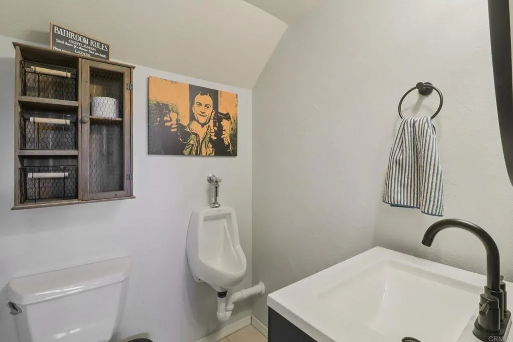 1921 Via Corina, Alpine, California 91901 home-pic-26